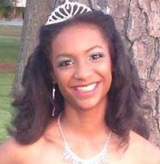 Monticello valedictorian earns scholarship