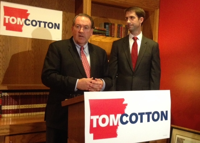 Huckabee stumps for Cotton