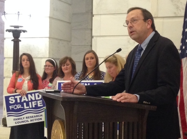Anti-abortion groups rally call on Pryor to sign 20-week ban