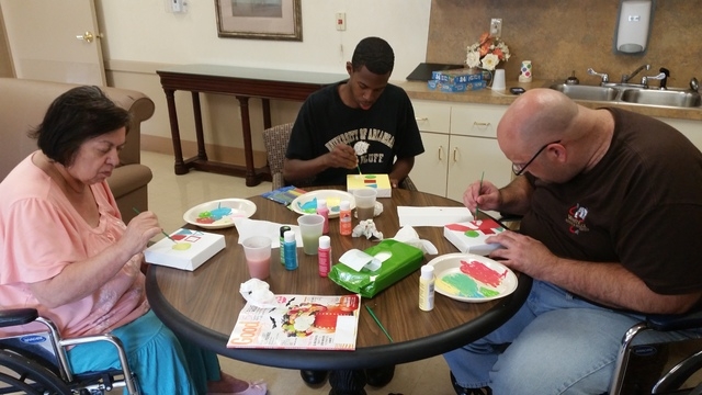 Residents participate in art program