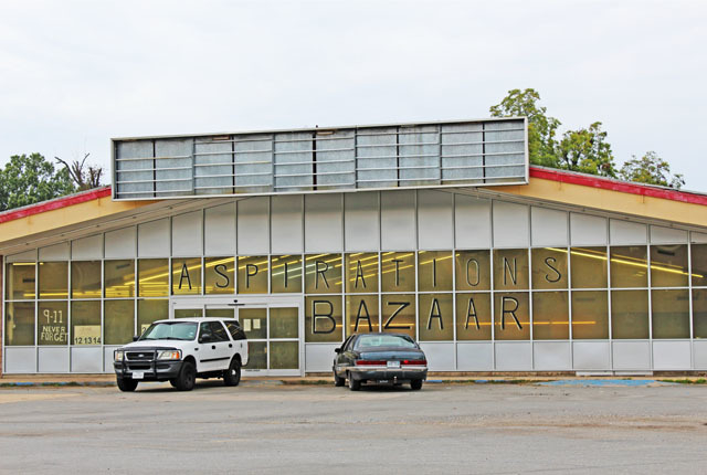 Organizers hope to fill former grocery store with multiple tenants