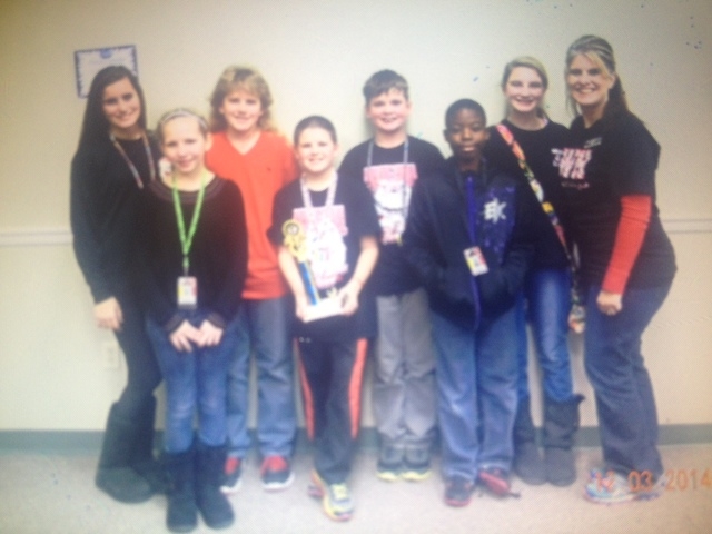 Sixth-grade Quiz Bowl Team wins second place