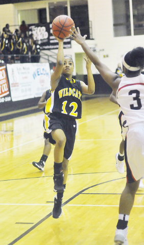 Lady Cats storm back for victory
