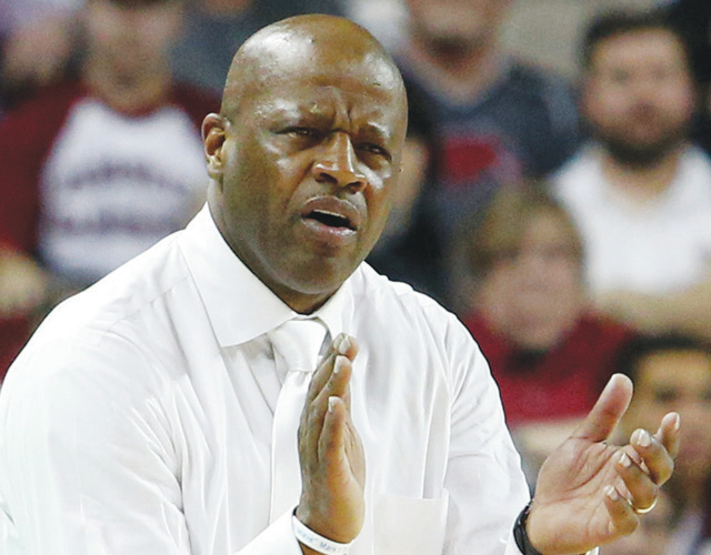 Similar Struggles: Razorbacks, Tide have failed to finish, coach says
