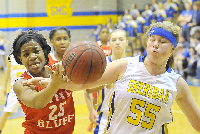 Fillies move into first-place tie