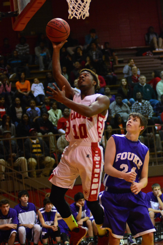 Owls rout Panthers, qualify for state tourney