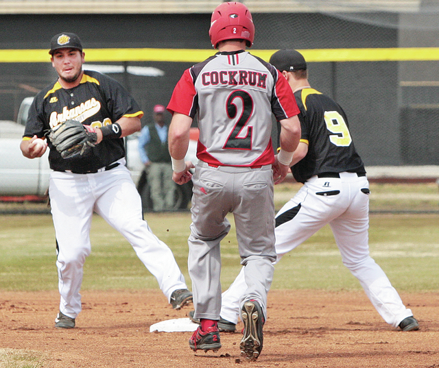 Shut Out At Home: Parks, D-II Tigers confuse Golden Lions’ bats