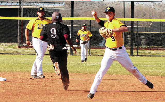 UAPB baseball splits doubleheader with Texas Southern