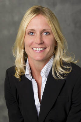 Smith returns to Arkansas as women’s assistant