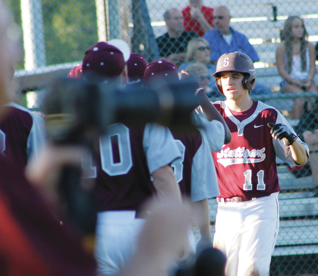 Stuttgart denies comeback in win over White Hall