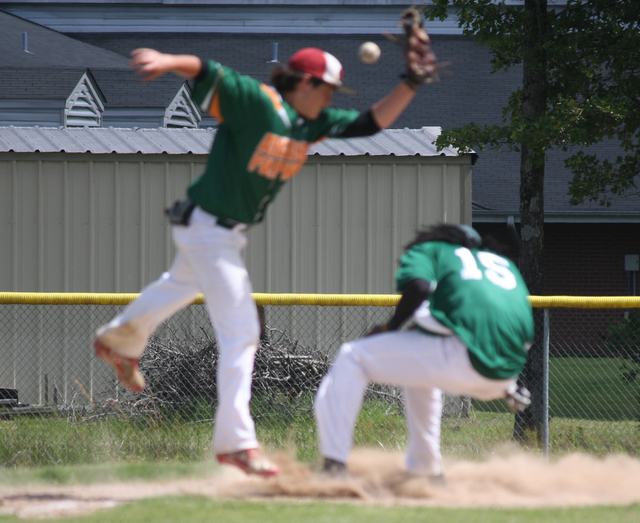 Wing Stop ends tourney with win