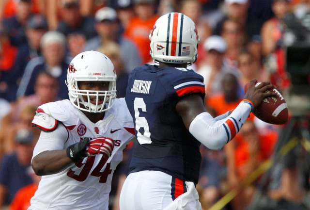 Arkansas had no answer for Auburn’s QBs