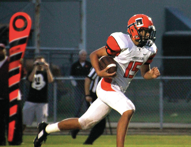 Warren still inconsistent at QB ahead of big game