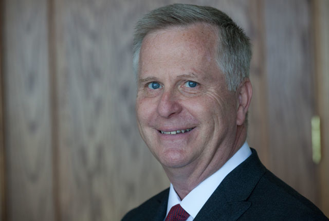 Dennis Hunt named executive vice president of Public Finance at Stephens Inc.
