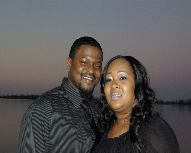 Horton, Jones to exchange vows