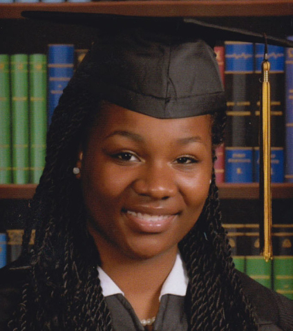 Saunders receives Zeta scholarship