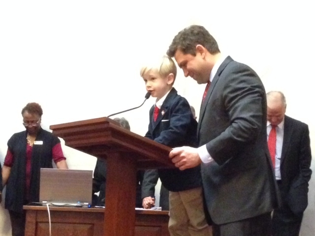 Lawmakers gather at Capitol for opening day of session