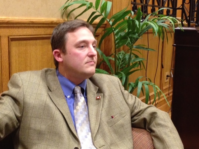 Lawmakers advance bills on guns, prisons, school consolidation