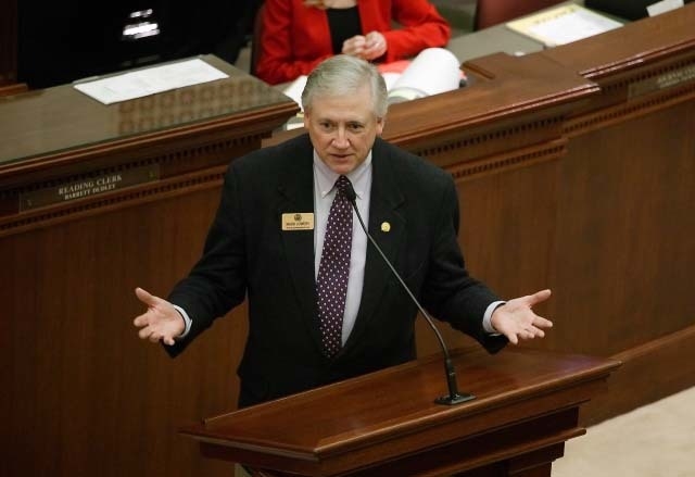 Senate panel strips provision to end PARCC tests from House bill
