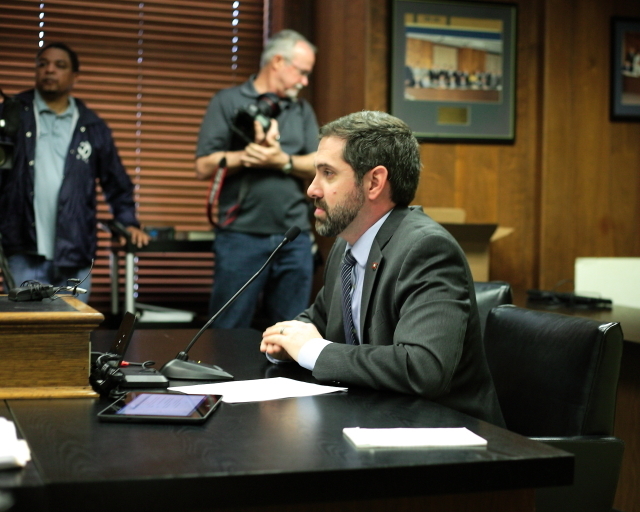 Panel backs bill to resume executions