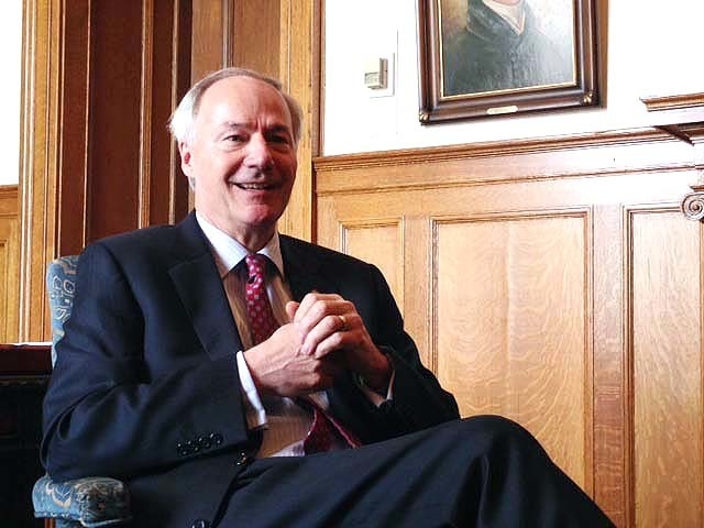 Hutchinson: No urgent need for executive order on discrimination