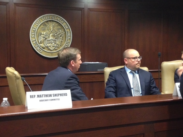 Task force on criminal justice reform holds first meeting