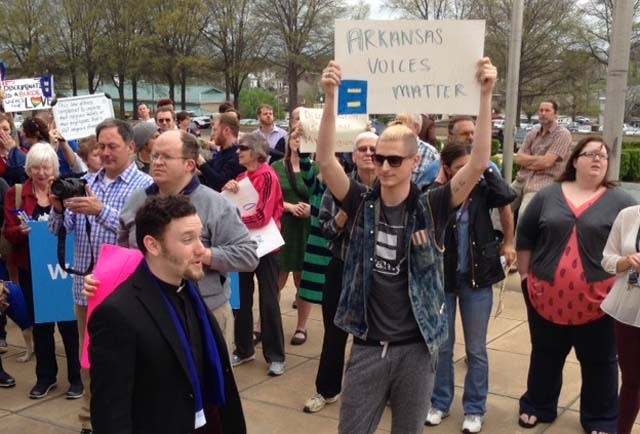 Hot Springs approves anti-discrimination ordinance