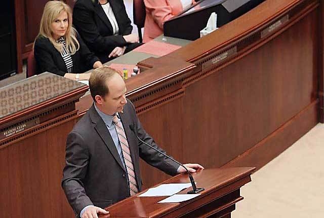 Senate amends primary bill to make proposed date change temporary