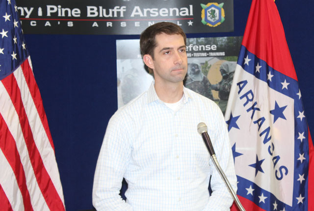 Sen. Cotton tours Arsenal