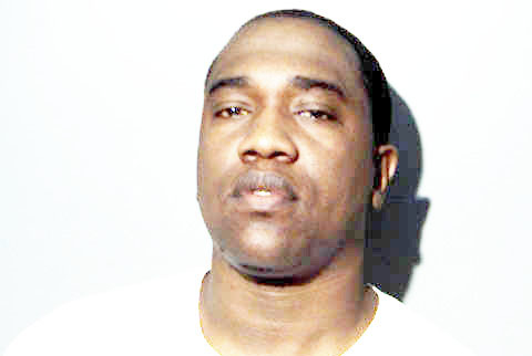 Man on parole arrested after allegedly beating, threatening woman