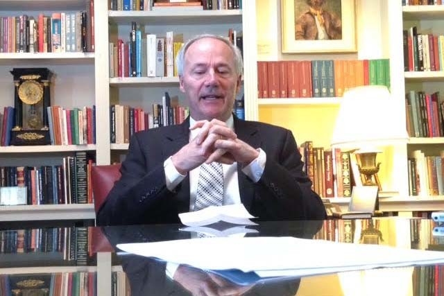 Hutchinson plans trip to France, Germany to lure businesses