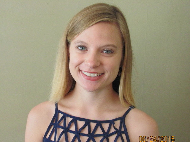 Kiwanis presents scholarship to Yount