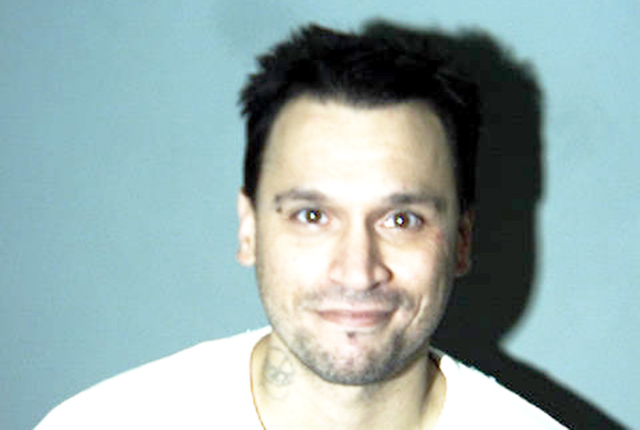 Cash-only bond set for felon found with gun