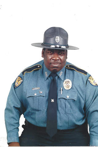 Altheimer honors retiring policeman