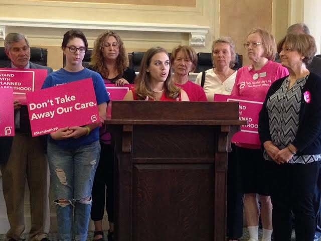 Coalition advocates funding Planned Parenthood