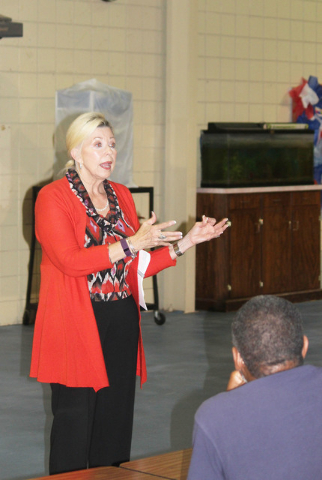 Mayor discusses crime, buildings, development at listening tour meeting