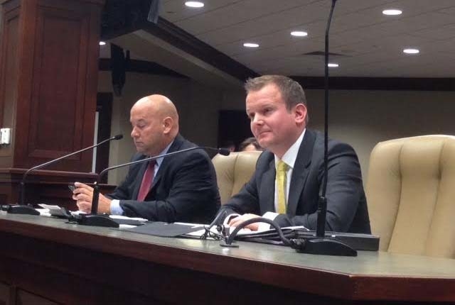 Panel OKs contracts with consultants on lottery, health care