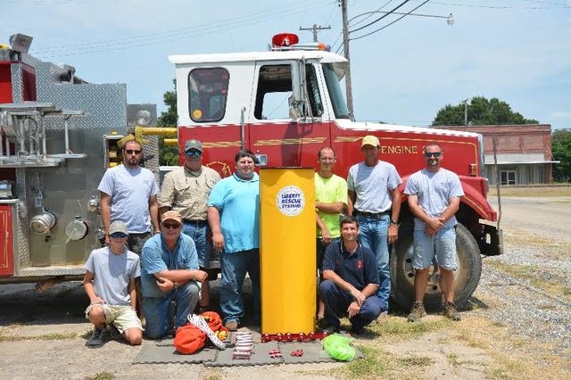 Rescue group receives equipment