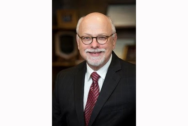 UA Board of Trustees OKs hiring new chancellor