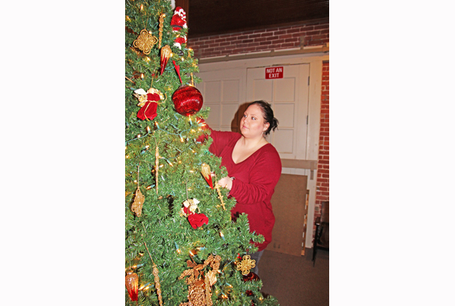 Museum to showcase holiday displays at open houses