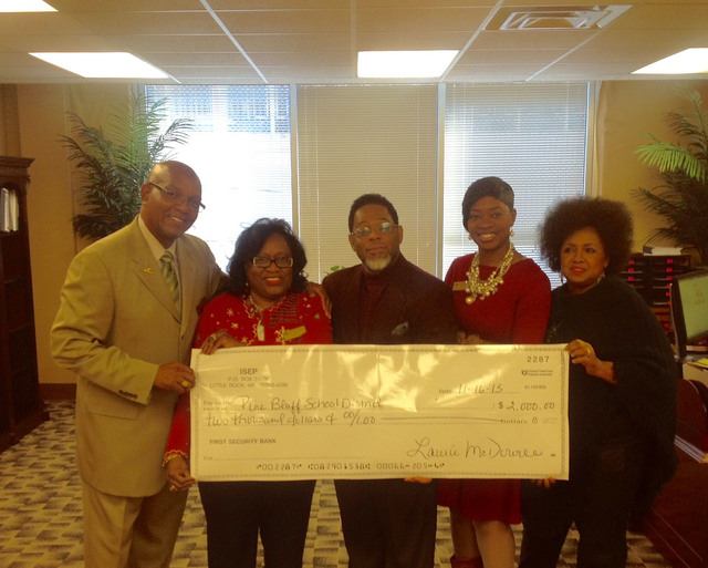 Pine Bluff School District gets 2 grants