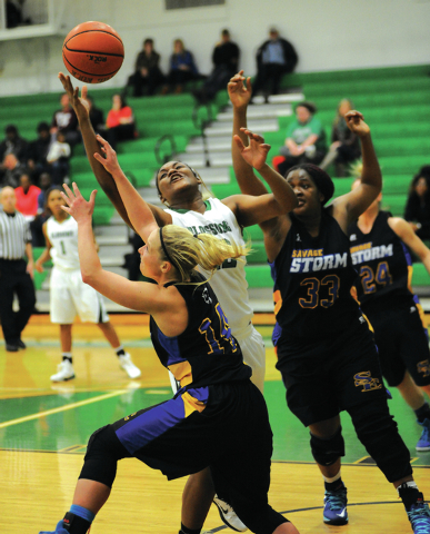 Peterson spurs on Cotton Blossoms