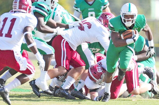 Reddies pour it on in 4th quarter against Weevils