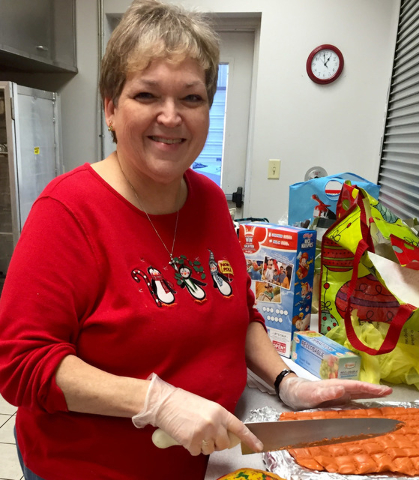 Heart-N-Hands EHC hosts kitchen treats