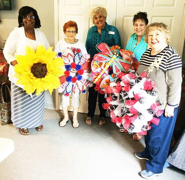 Grace Willing Workers host meeting