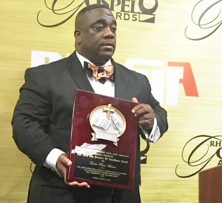 Pine Bluff pastor receives national award