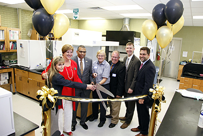 Talking Fish: State, local officials stress impact of UAPB fish lab at Lonoke