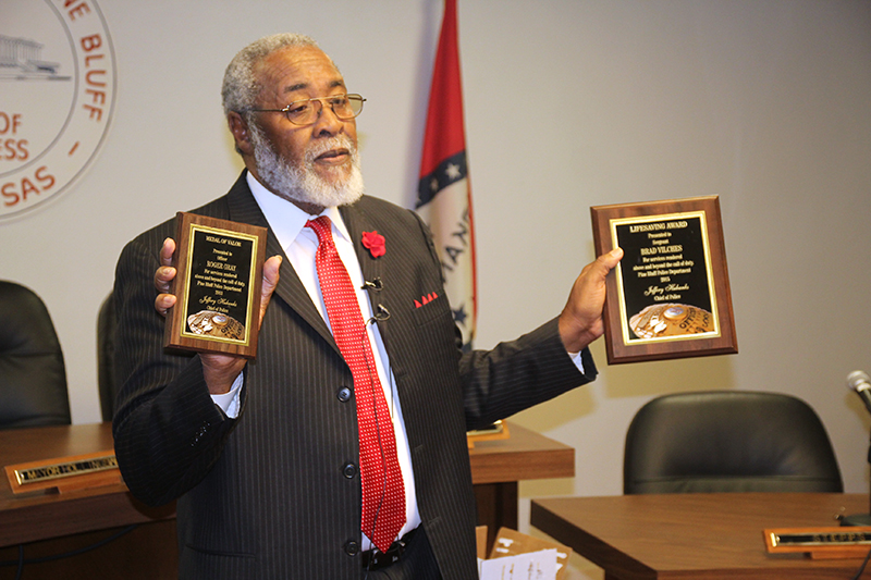 Police return medals of valor in Isadore death