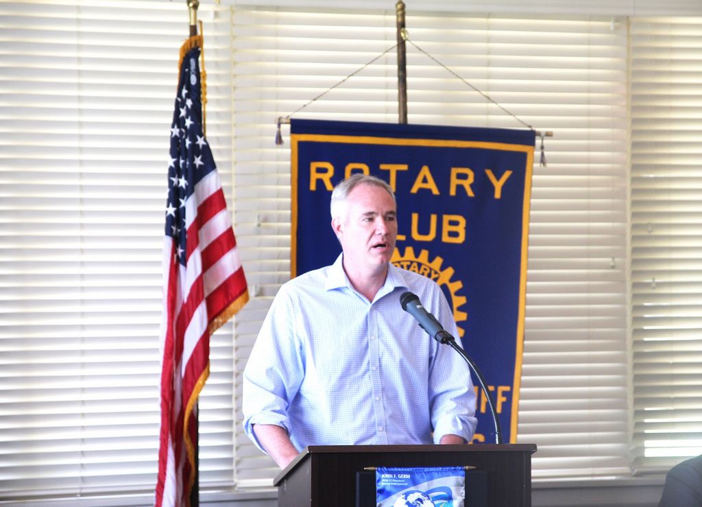 Reilley talks city problems, solutions at Rotary
