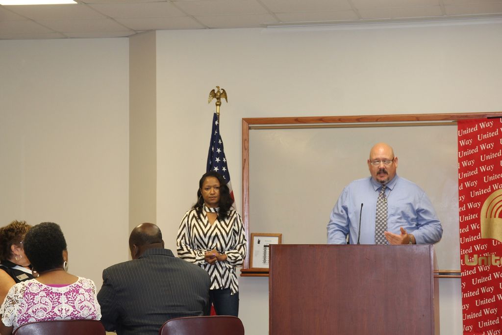 Police honor Lt. Richardson, others at Coffee with the Chiefs